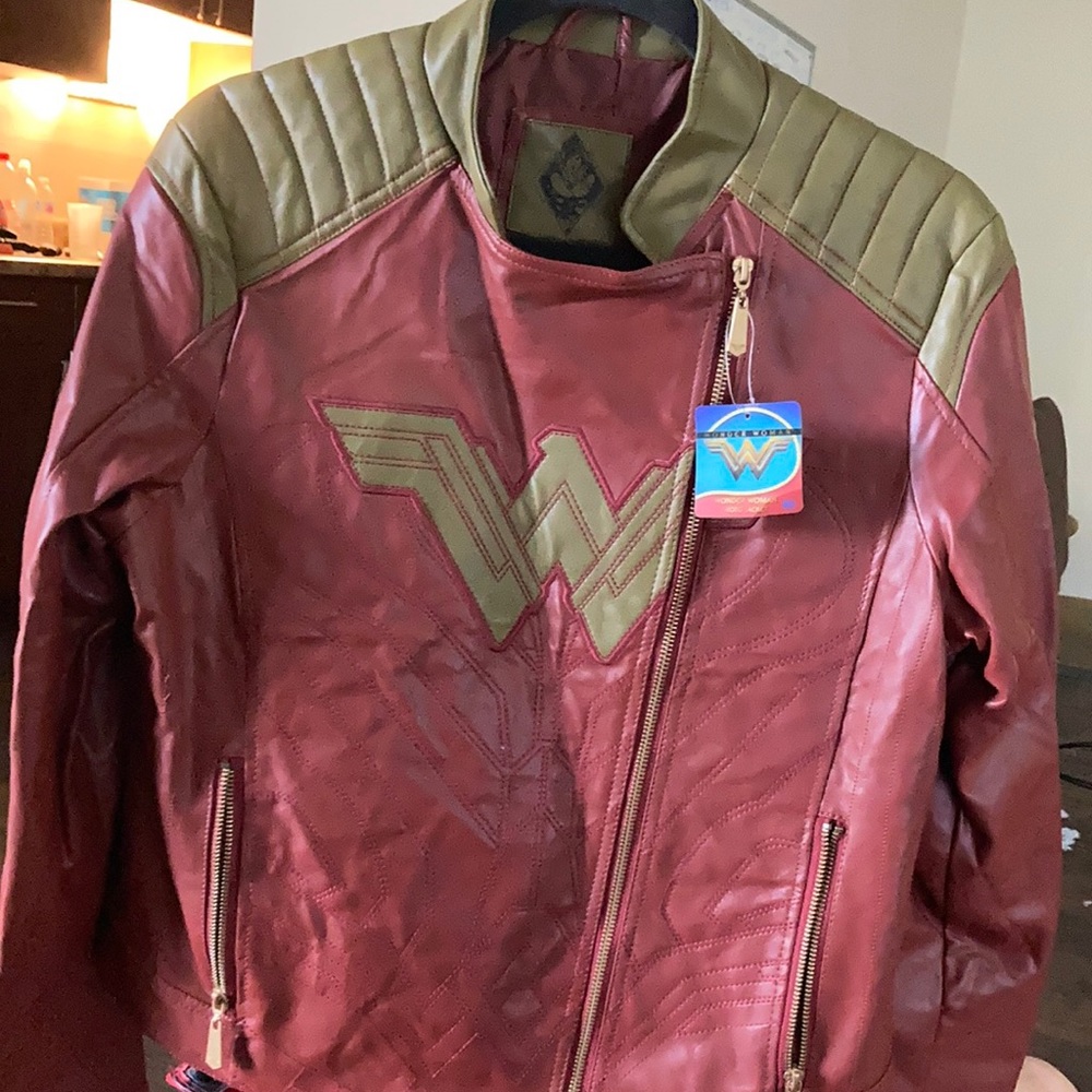 NWT Wonder Woman Moto Jacket sz 2X
